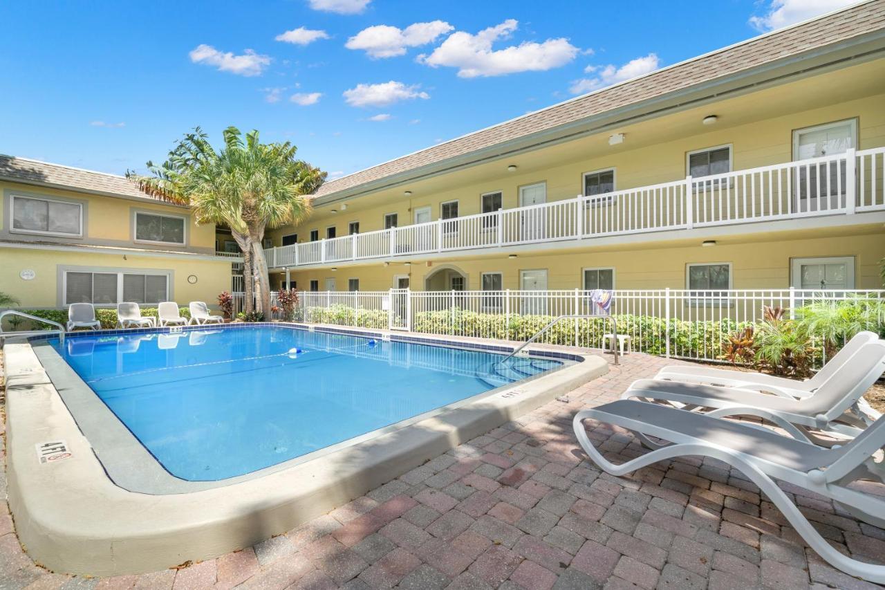 Appartamento Waves 18 St. Pete Beach Esterno foto