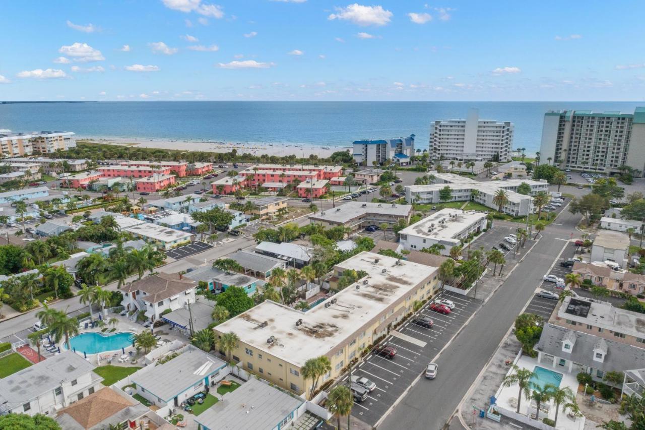 Appartamento Waves 18 St. Pete Beach Esterno foto